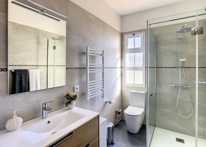 Baradaye By Lovelystay ヴィラ Estreito da Calheta