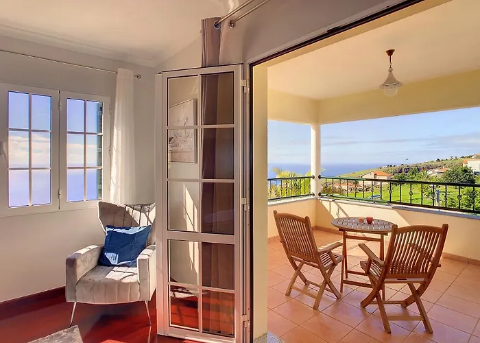 Baradaye By Lovelystay ヴィラ Estreito da Calheta