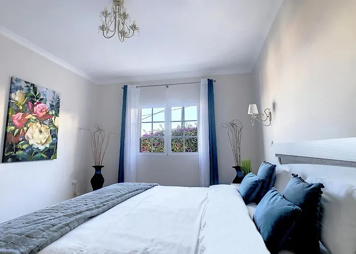 Baradaye By Lovelystay Estreito da Calheta