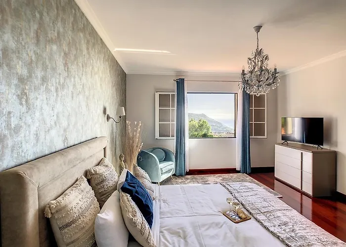 ヴィラ Baradaye By Lovelystay Estreito da Calheta