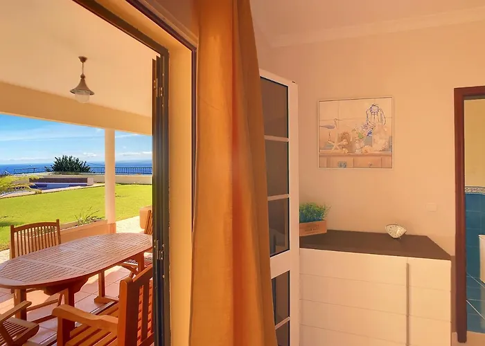 ヴィラ Baradaye By Lovelystay Estreito da Calheta