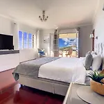 Baradaye By Lovelystay * Estreito Da Calheta