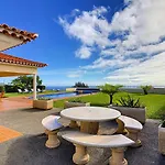 Villa Baradaye By Lovelystay