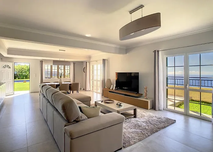 Baradaye By Lovelystay