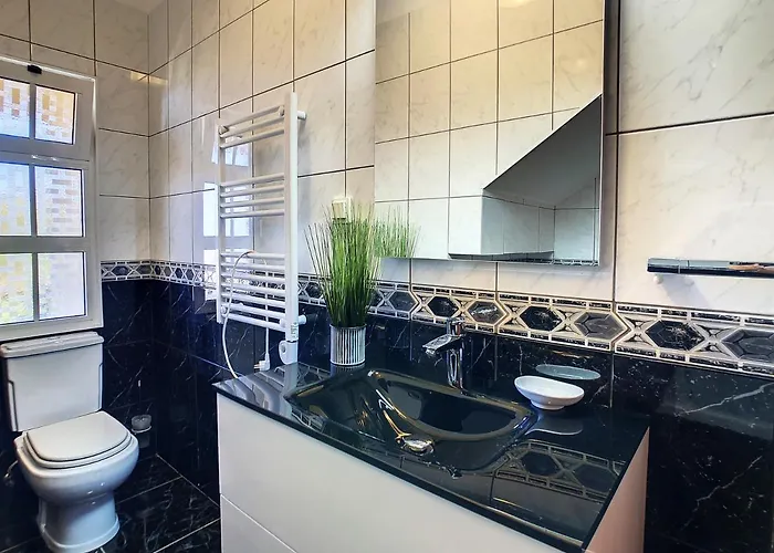 Baradaye By Lovelystay וילה Estreito Da Calheta