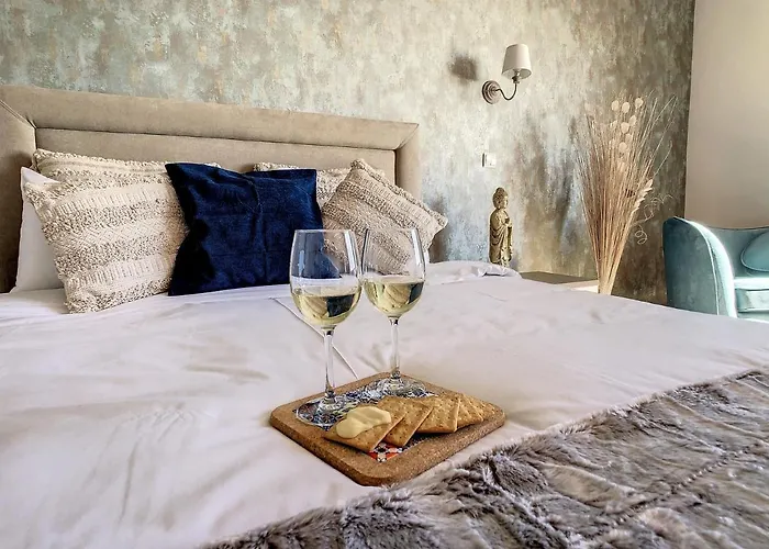 Baradaye By Lovelystay *